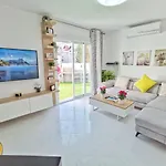 Casa Higuera Нерха